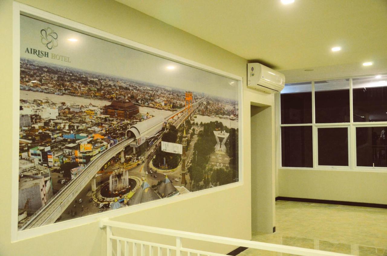 Airish Hotel Palembang Exterior foto